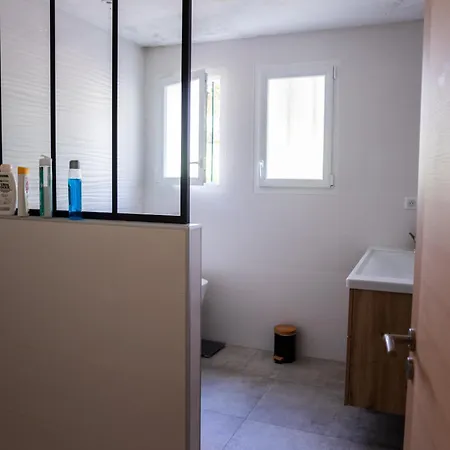 Aux Coquelicots Sauvages Konukevi